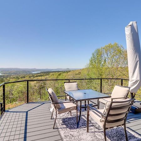Charming Edgemont Home With Deck And Lake Views! Fairfield Bay Экстерьер фото